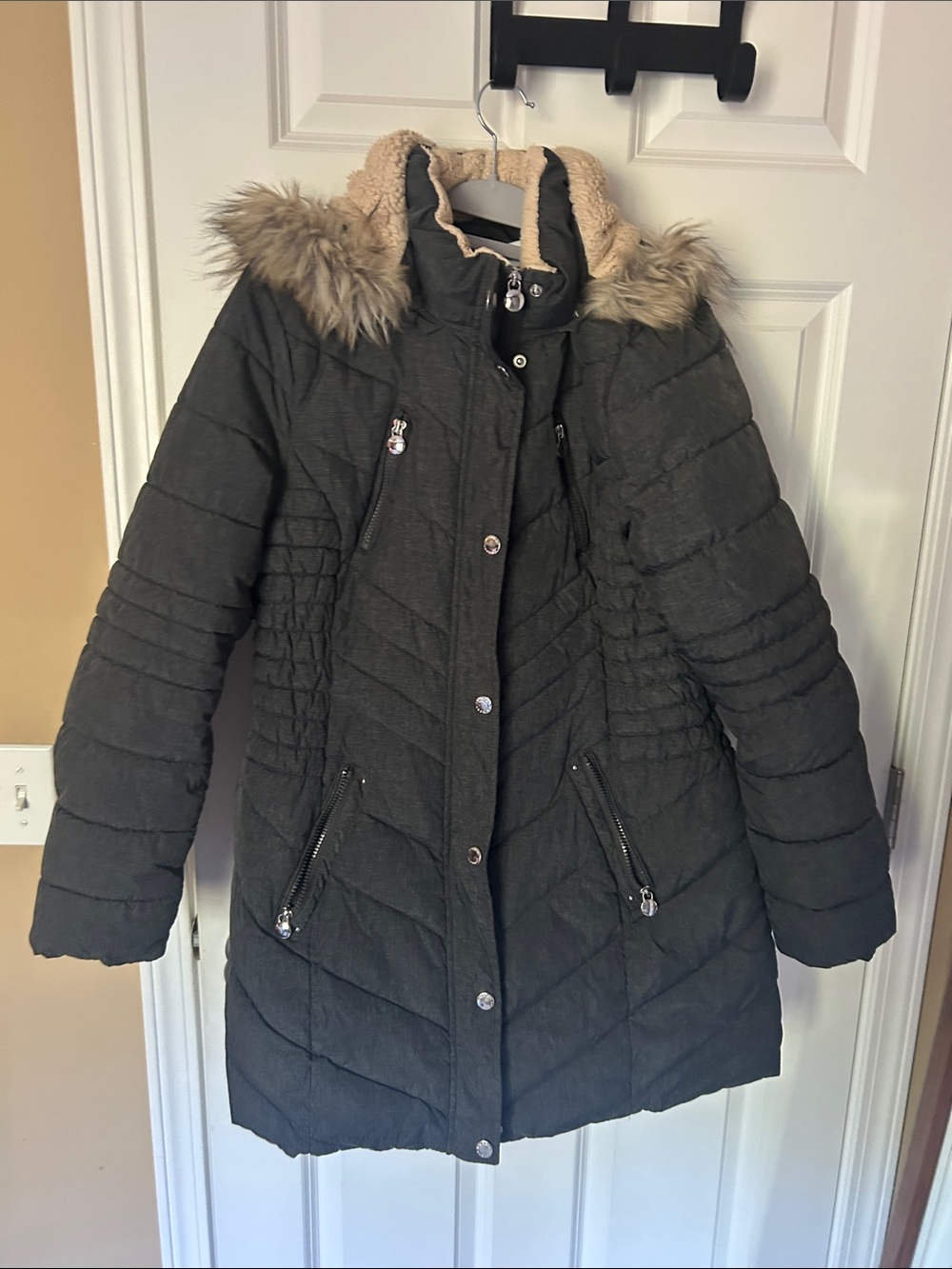 Laundry By Shelli Segal Charcoal Quilted Puffer Coat with Faux-Fur Hood